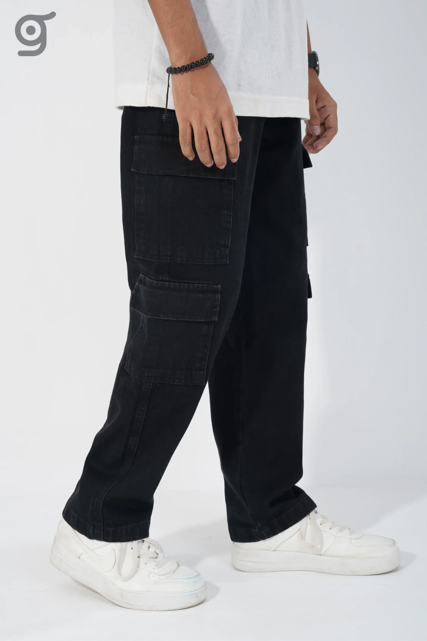 Classic Street 8 Pocket Cargo Baggy Jeans - Image 4