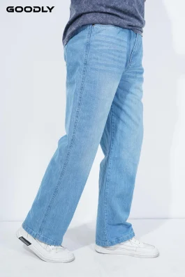 Classic Wide-Leg Relaxed Fit Jeans