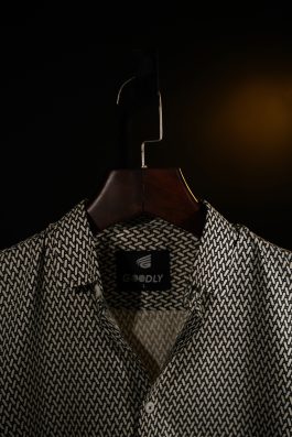 Cool Prints, Casual Comfort: Men’s Short-Sleeve Shirts