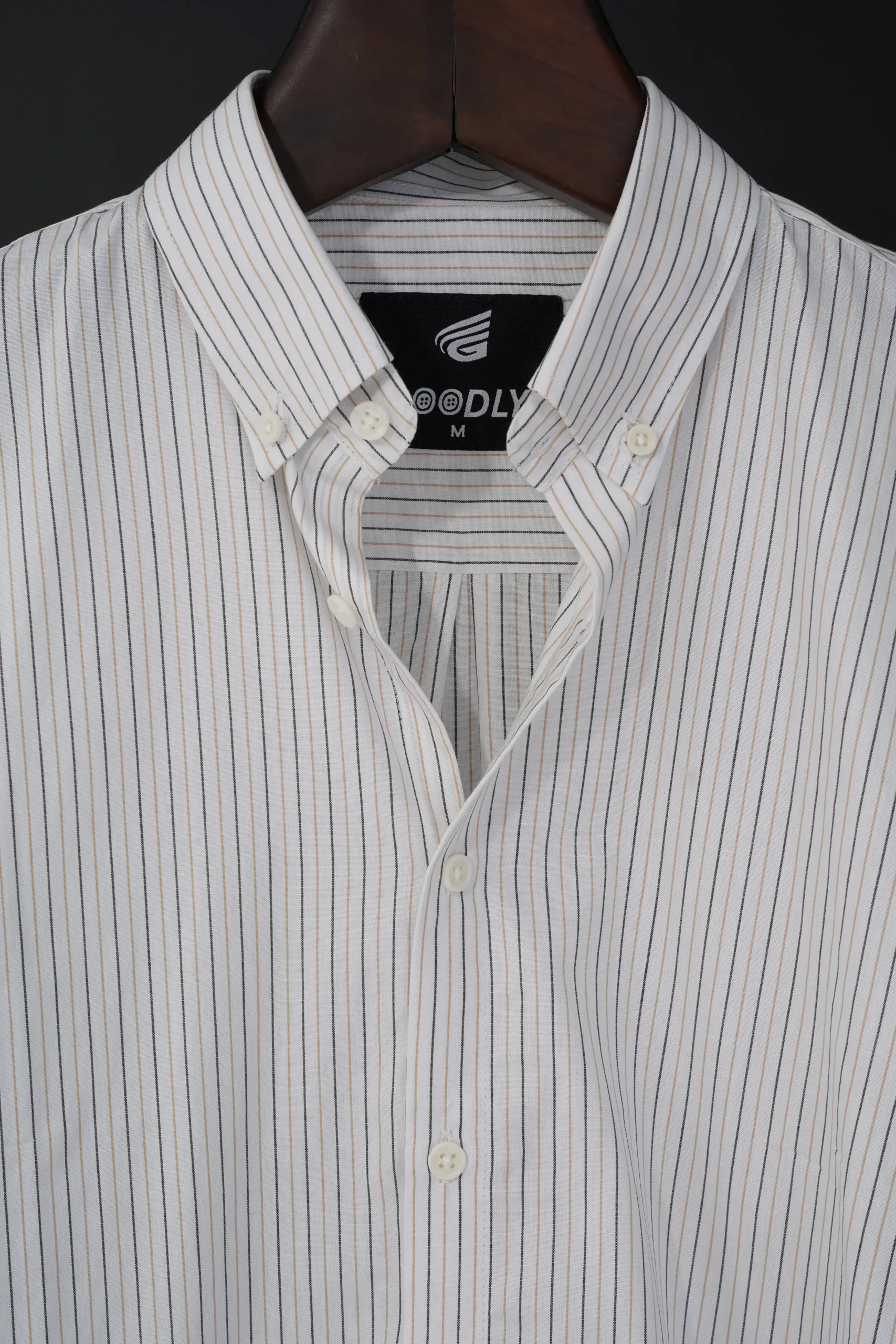 Casual to Formal Stripe Shirt Designed for All-Day Wear