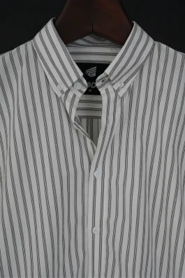 Casual to Formal Stripe Shirt Designed for All-Day Wear