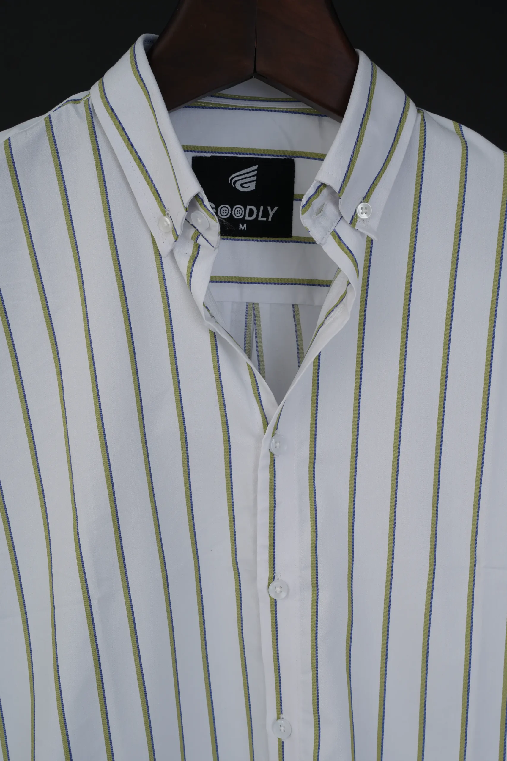 Casual to Formal Stripe Shirt Designed for All-Day Wear - Image 4